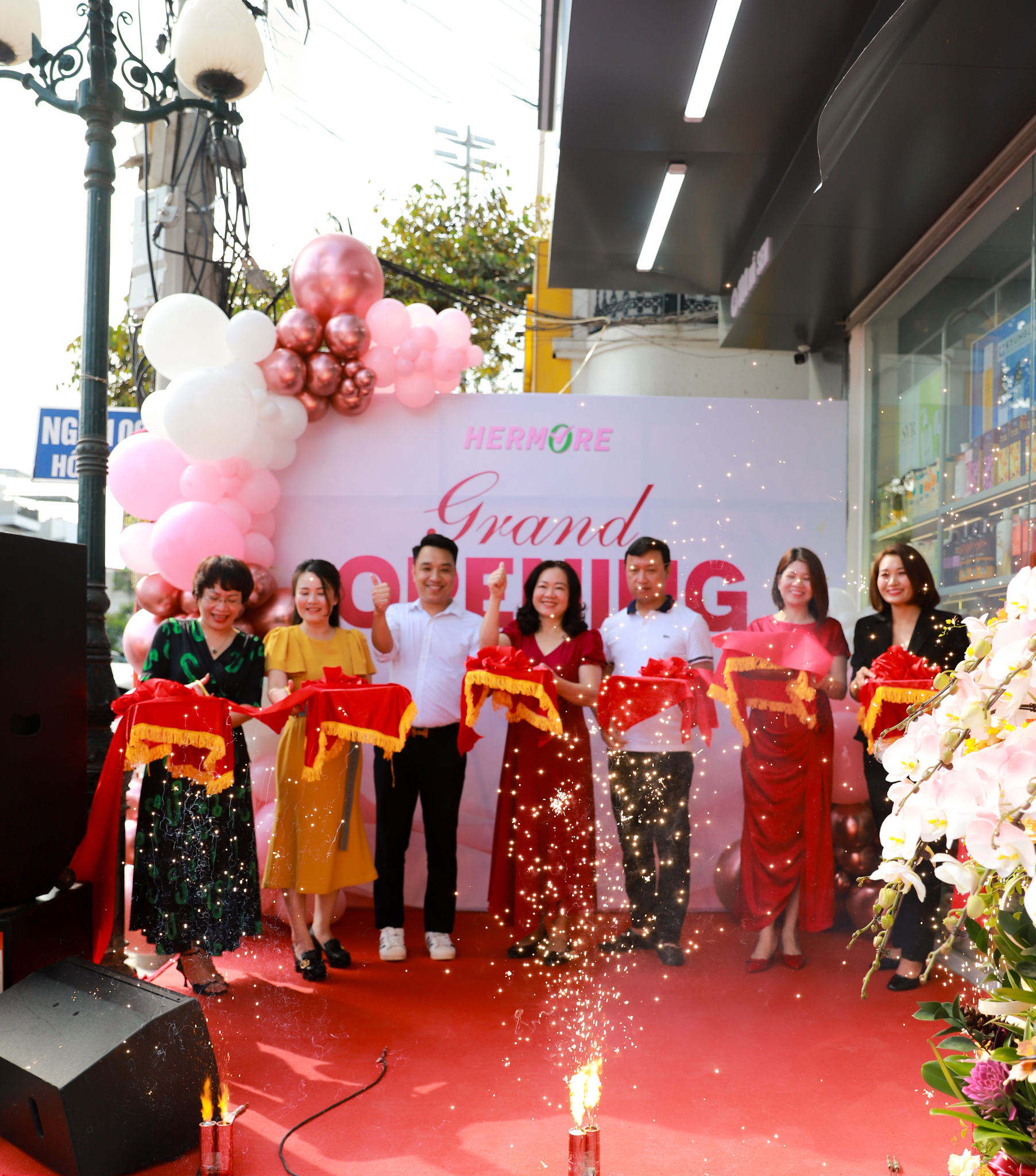 HERMORE COSMETIC KHAI TRƯƠNG CƠ SỞ 100 HỒ SEN HẢI PHÒNG
